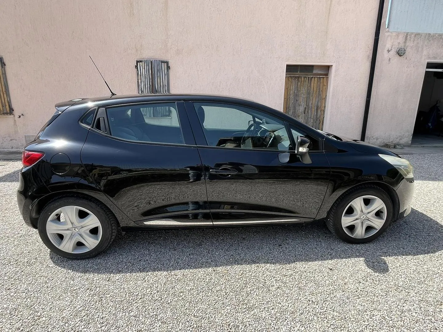 Renault Clio 2015 photo 3