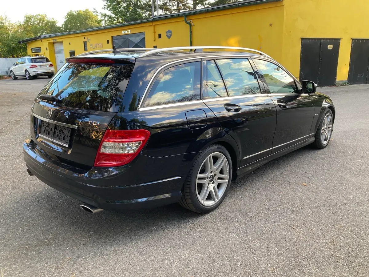 Mercedes-Benz C-Class 2007 photo 3