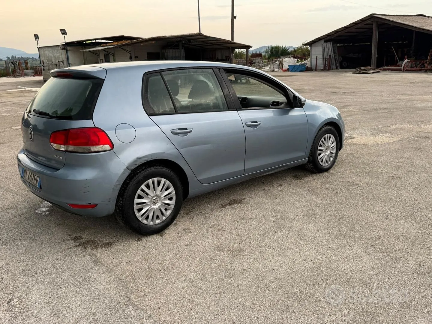 Volkswagen Golf 2010 photo 3