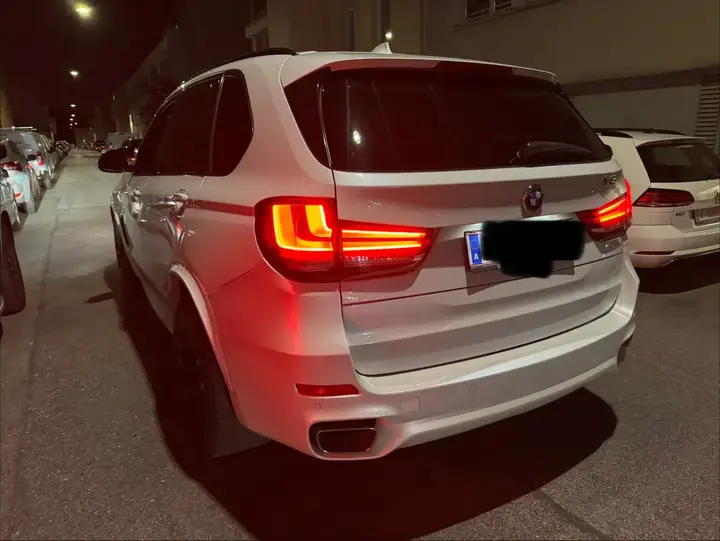 BMW X5 2014 photo 2