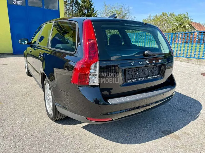 Volvo V50 2009 photo 3