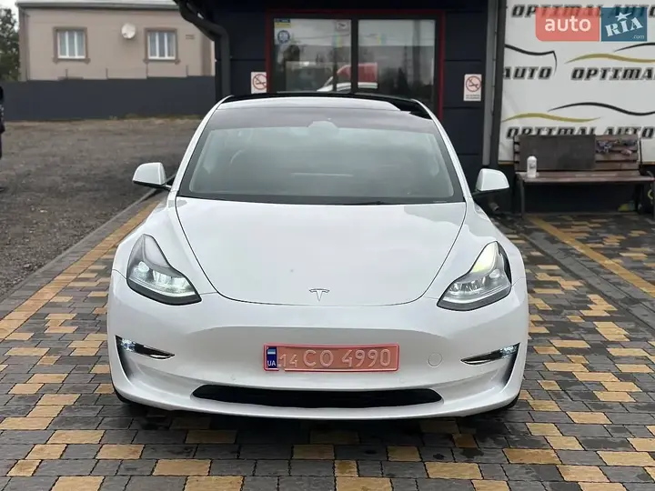 Tesla Model 3 2023 photo 5