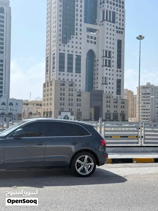 Audi Q5 2010 photo 5