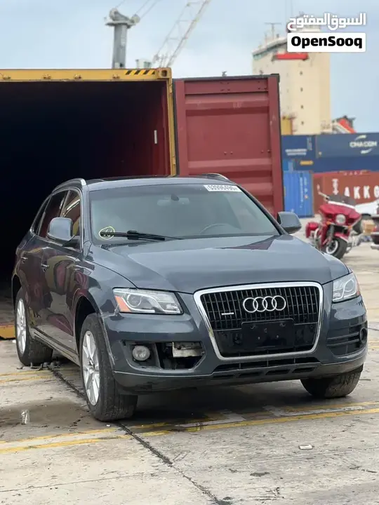 Audi Q5 2010 photo 2