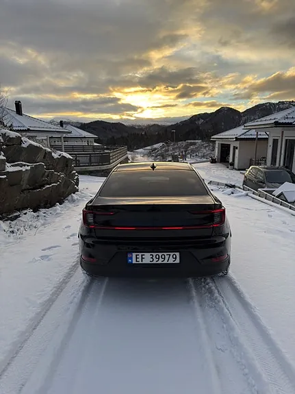 Polestar 2 2023 photo 5