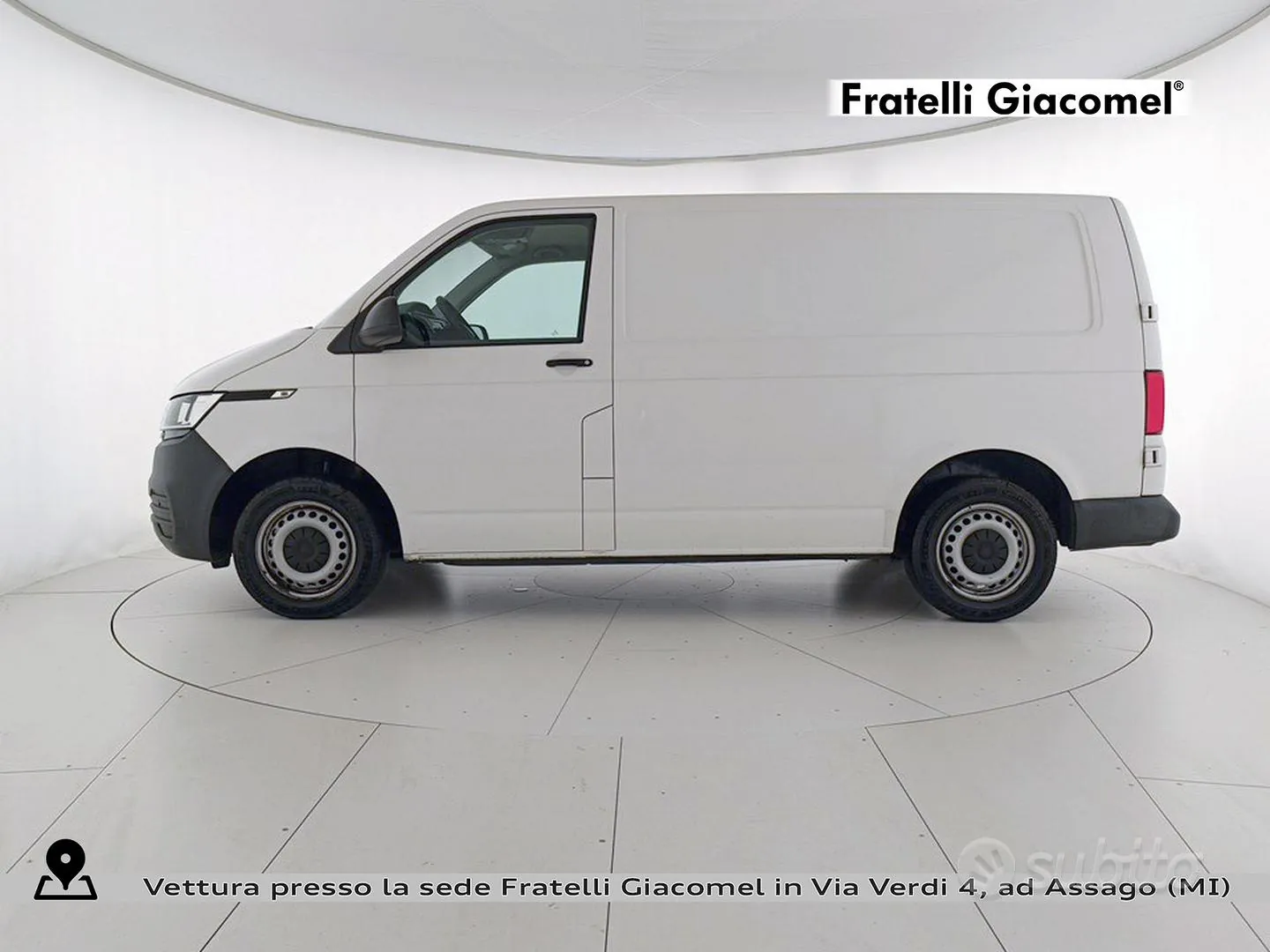 Volkswagen T6.1 Transporter photo 3