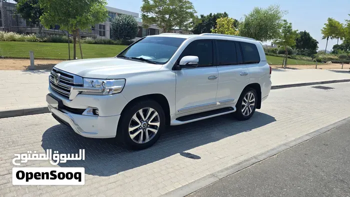 Toyota Land Cruiser 2018 photo 3