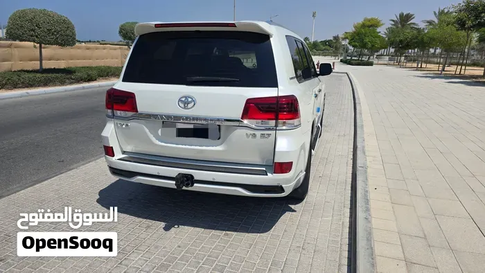 Toyota Land Cruiser 2018 photo 4