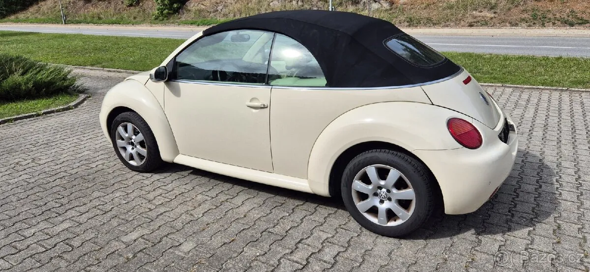 Volkswagen New Beetle 2005 photo 4