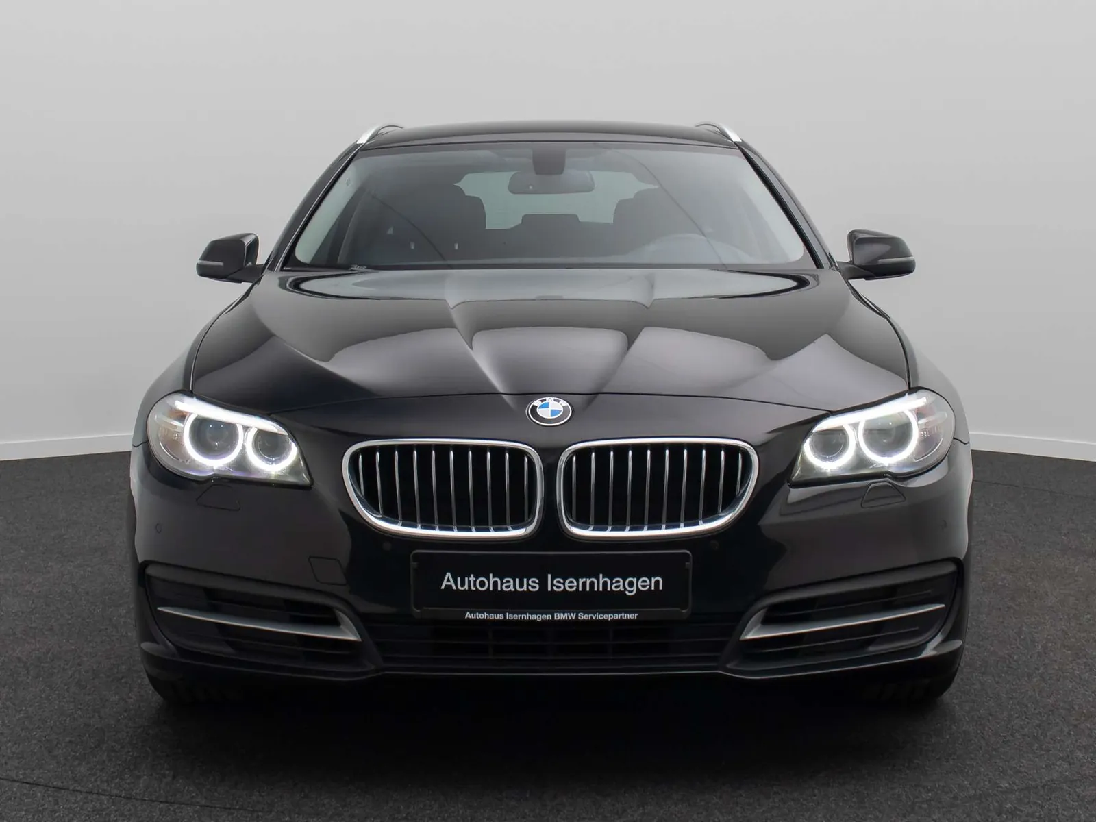BMW 520D 2015 photo 2
