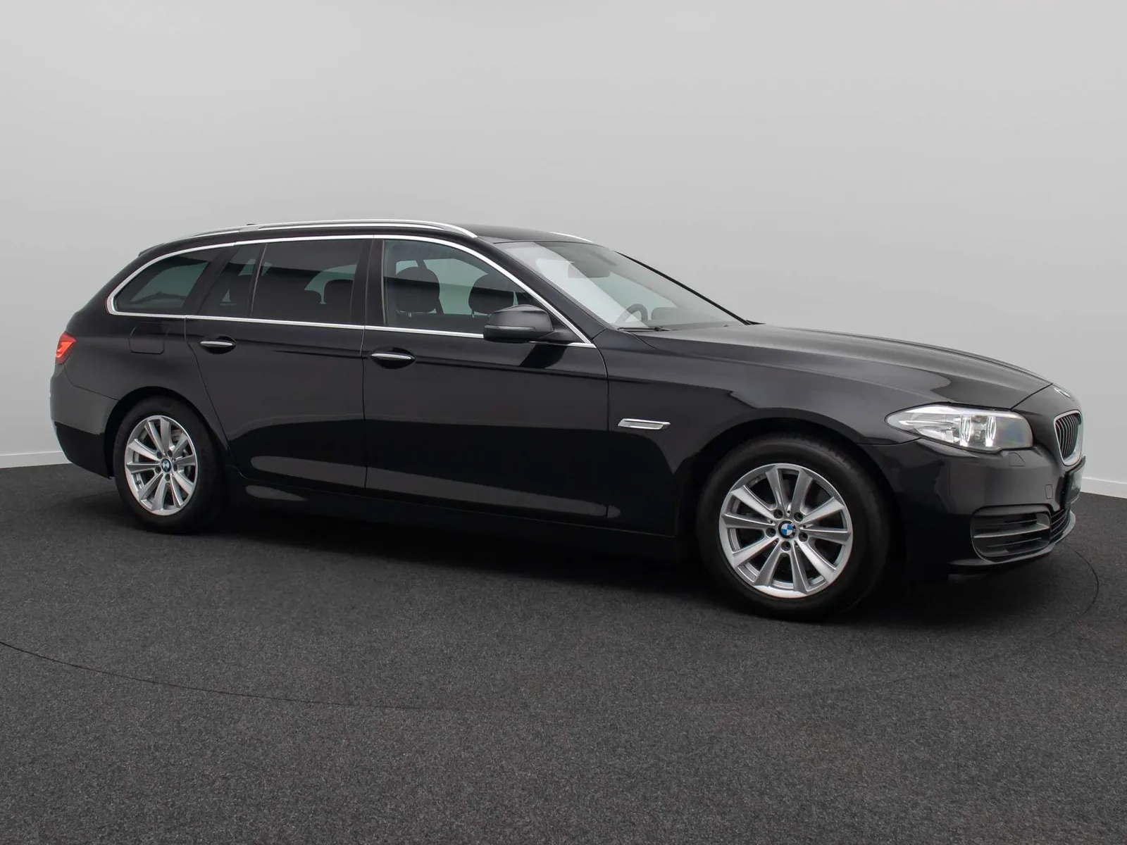 BMW 520D 2015 photo 4