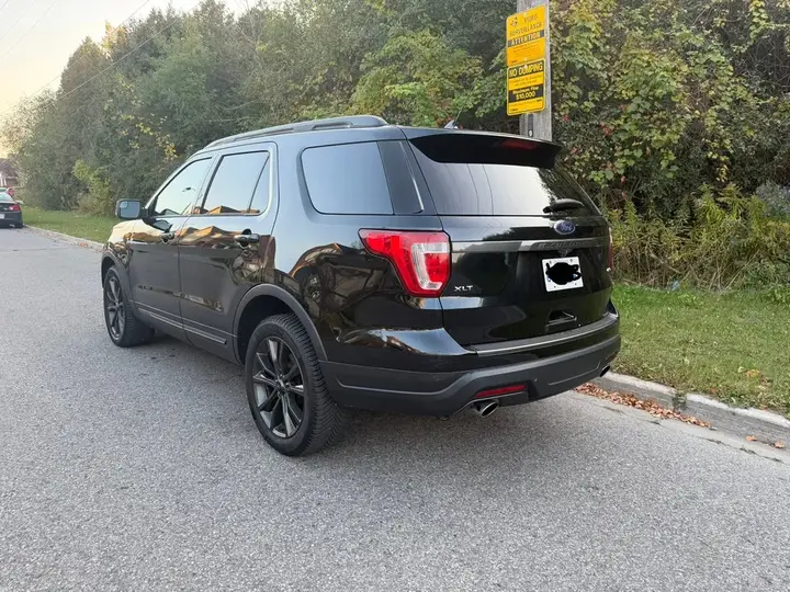 Ford Explorer 2018 photo 3