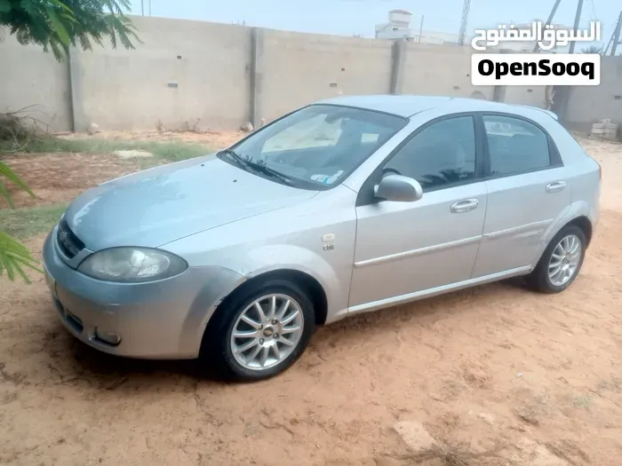 Chevrolet Optra 2005 photo 2