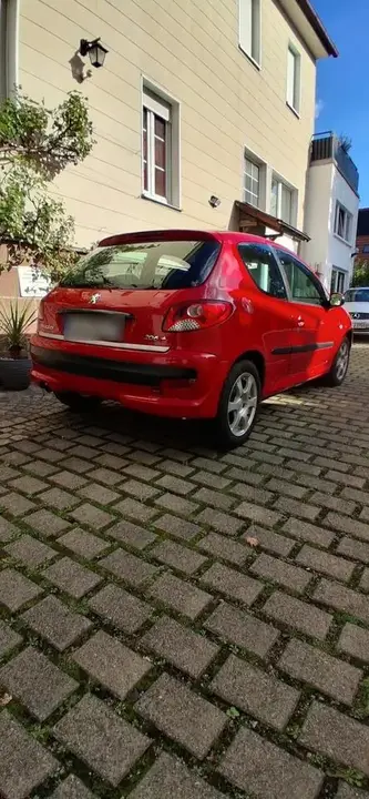 Peugeot 206