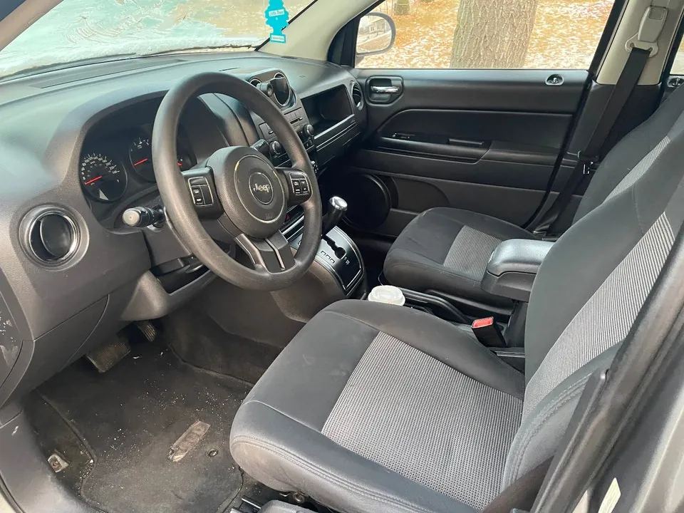 Jeep Compass 2013 photo 2
