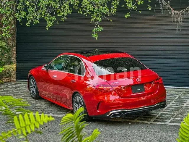 Mercedes-Benz C200 2023 photo 2
