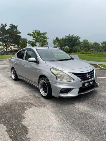 Nissan Almera