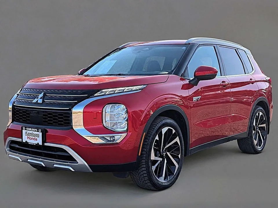 Mitsubishi Outlander 2023 photo 2
