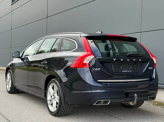 Volvo V60 2017 photo 5