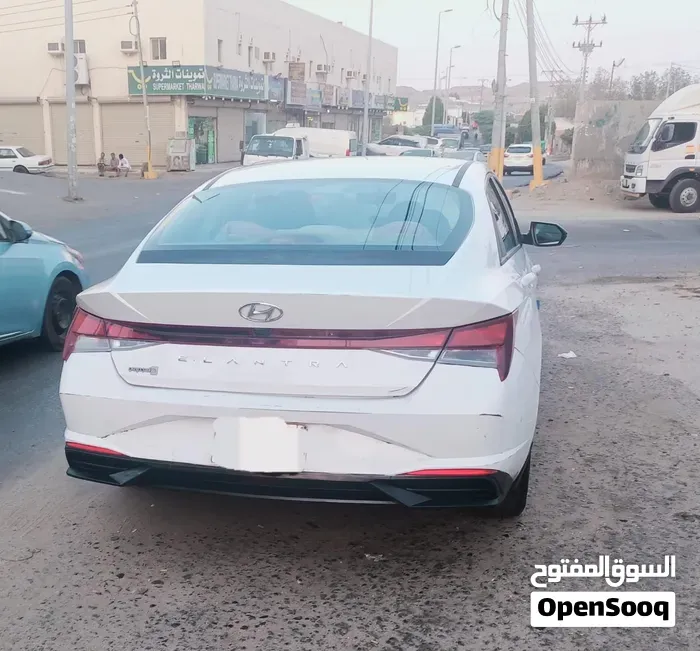 Hyundai Elantra 2022 photo 2