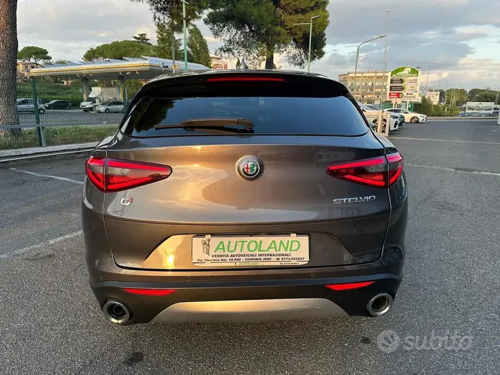 Alfa Romeo Stelvio 2018 photo 5
