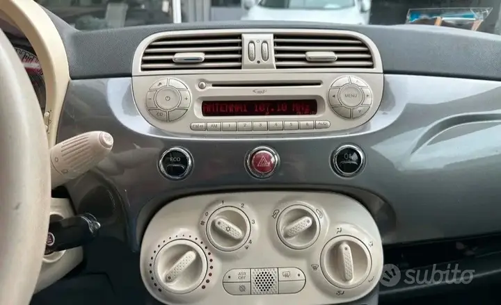 Fiat 500 2011 photo 2