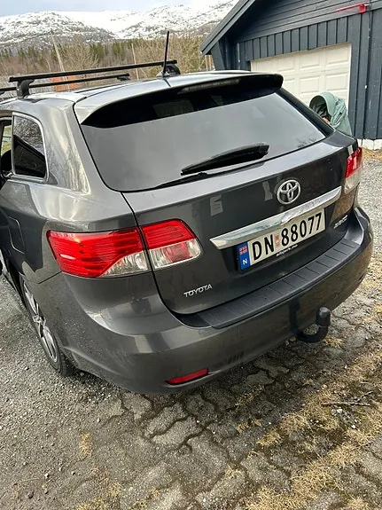 Toyota Avensis 2012 photo 3