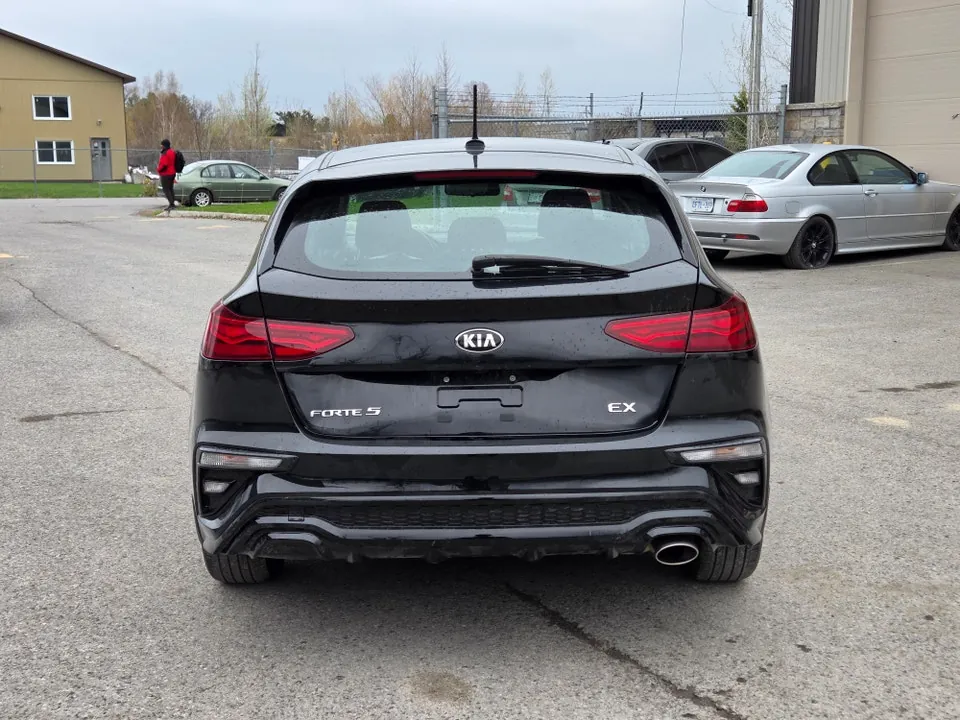 Kia Forte5 2021 photo 4
