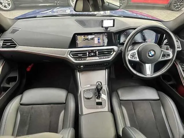 BMW 3 Series 2019 photo 3