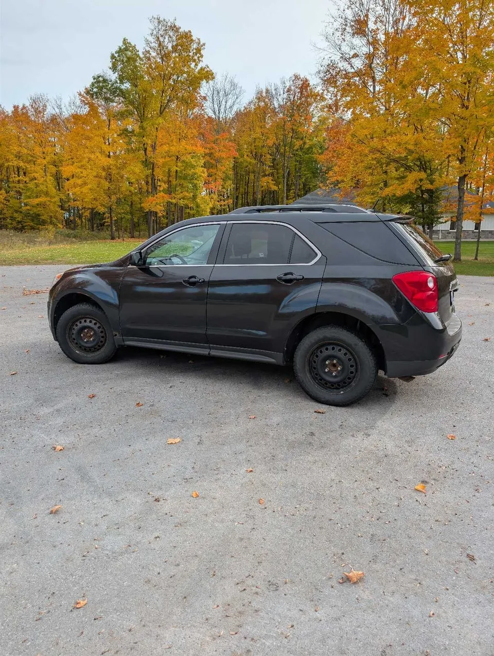 Chevrolet Equinox 2011 photo 2