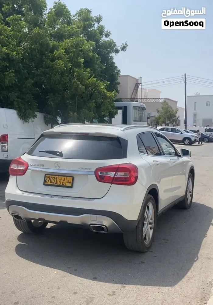 Mercedes-Benz Gla Class 2018 photo 4