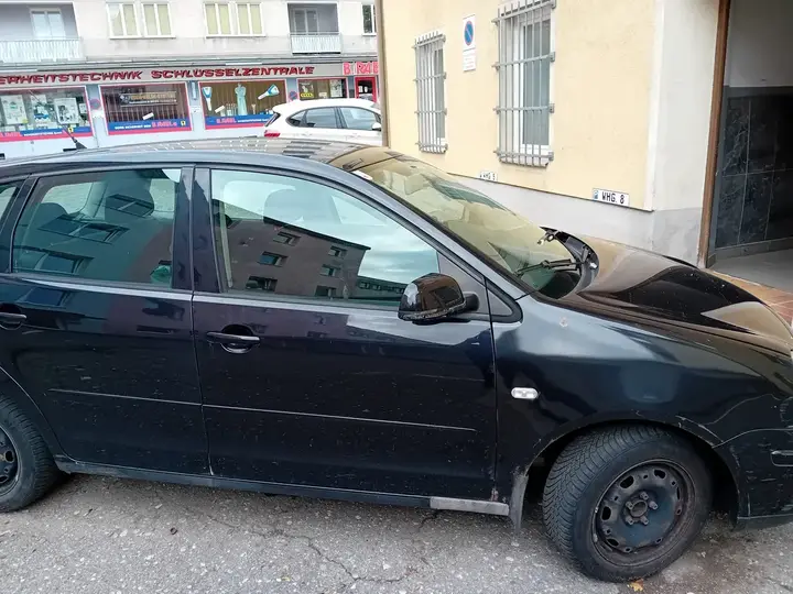 Volkswagen Polo 2003 photo 2
