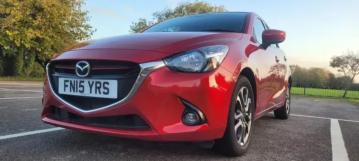 Mazda Mazda2 2015 photo 4