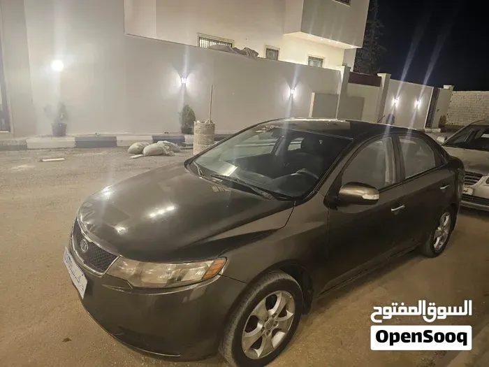 Kia Forte 2012 photo 2