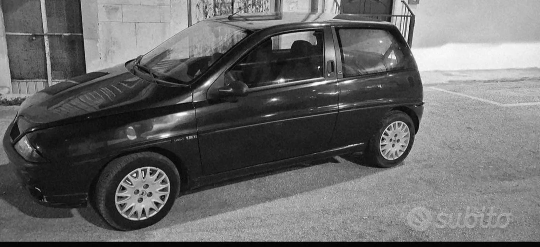 Lancia Y