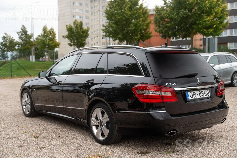 Mercedes-Benz E350 2010 photo 2