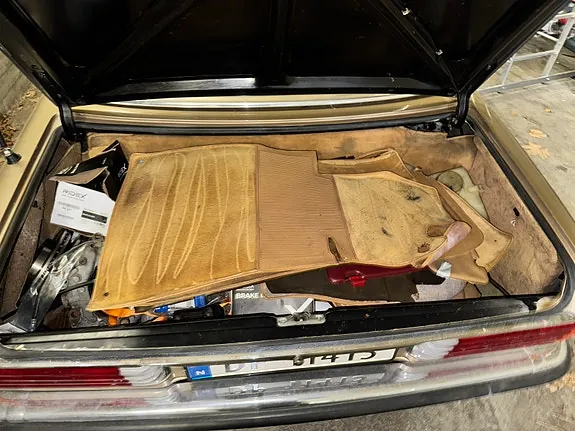 Mercedes-Benz Sl500 1982 photo 5