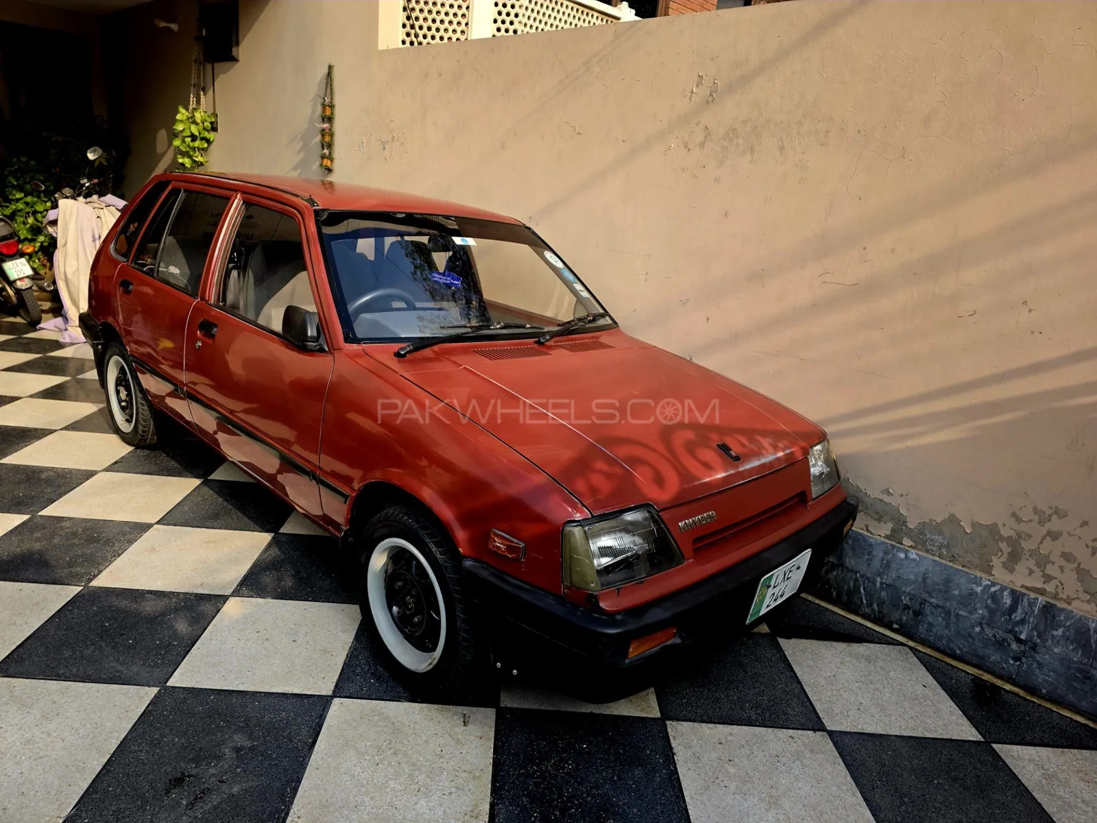 Suzuki Khyber