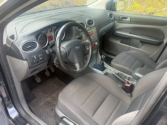 Ford Focus 2008 photo 2