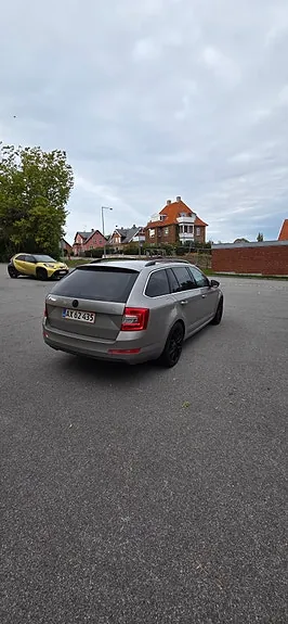 Skoda Octavia 2015 photo 3