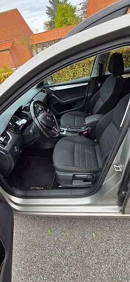 Skoda Octavia 2015 photo 5