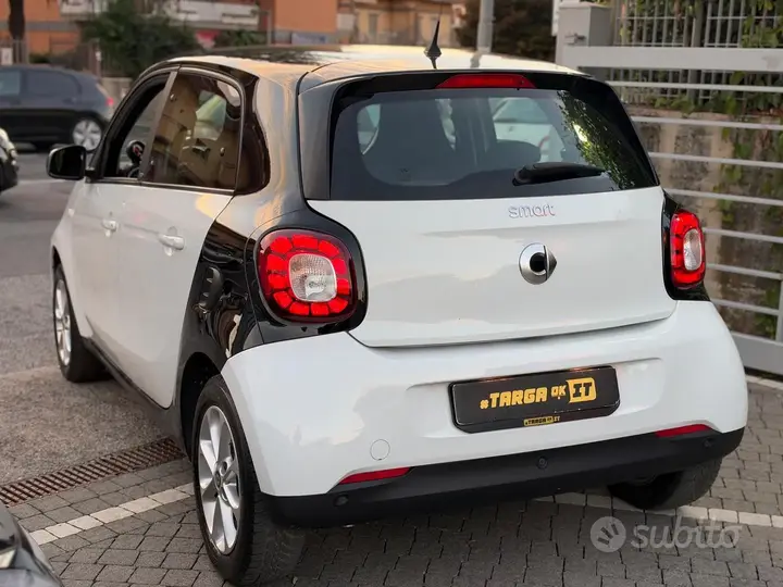 Smart Forfour 2016 photo 5