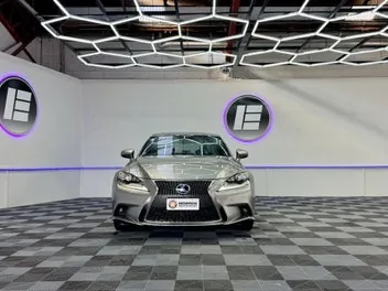 Lexus Is 300H 2013 photo 3