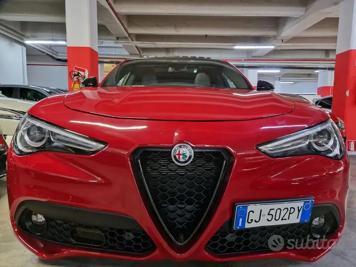 Alfa Romeo Stelvio 2022 photo 2