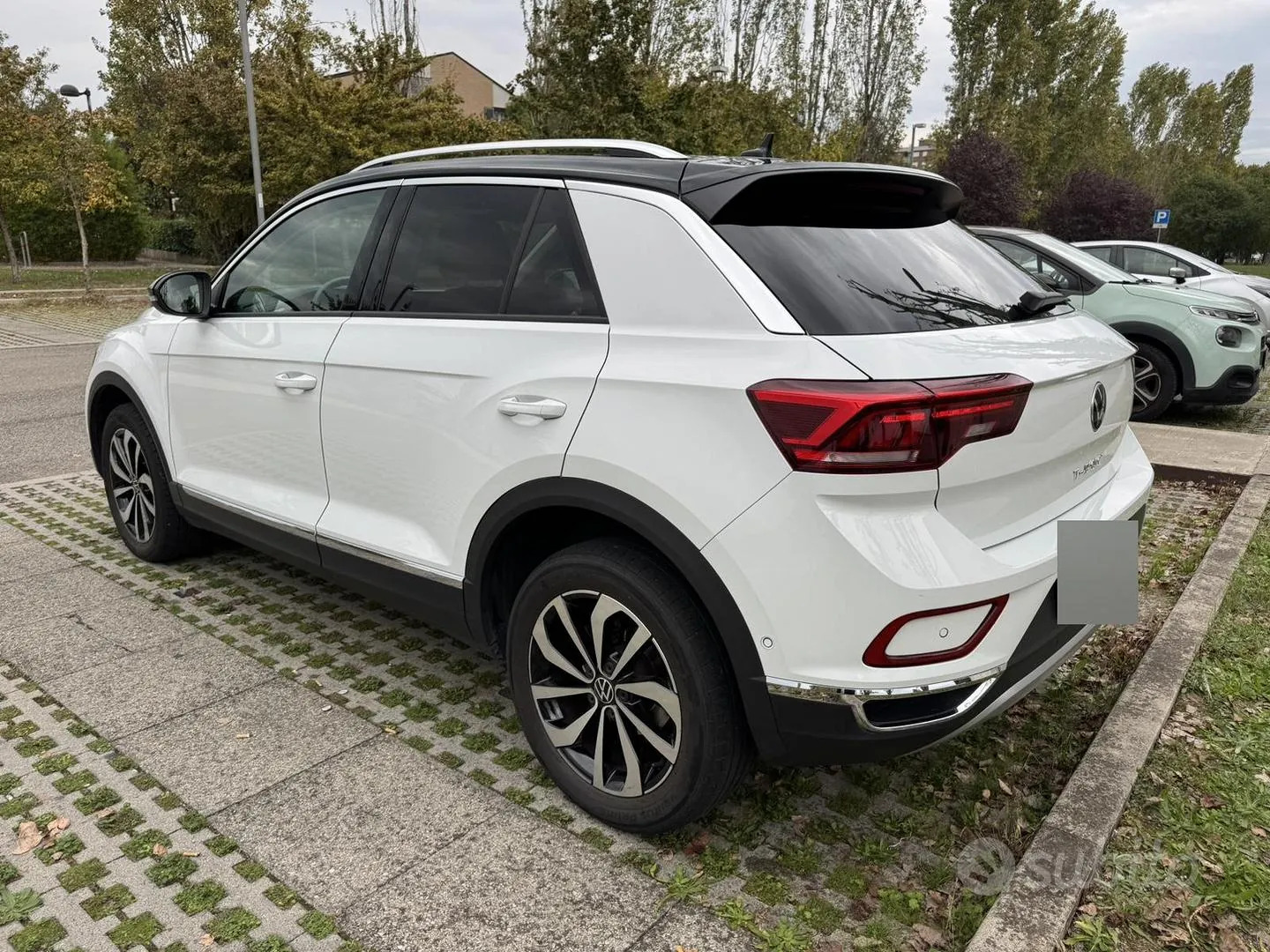 Volkswagen T-Roc 2024 photo 2