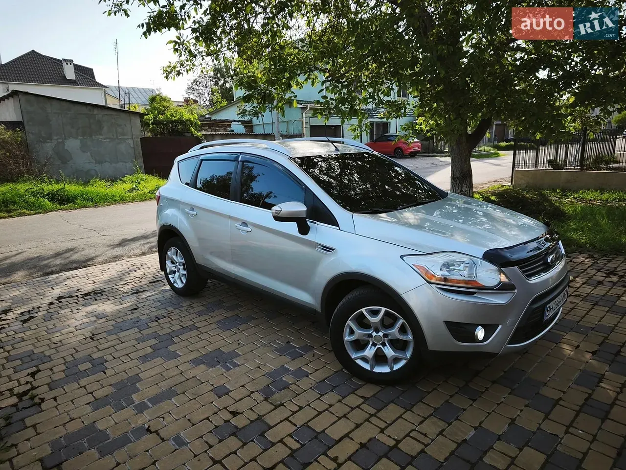 Ford Kuga 2010 photo 3