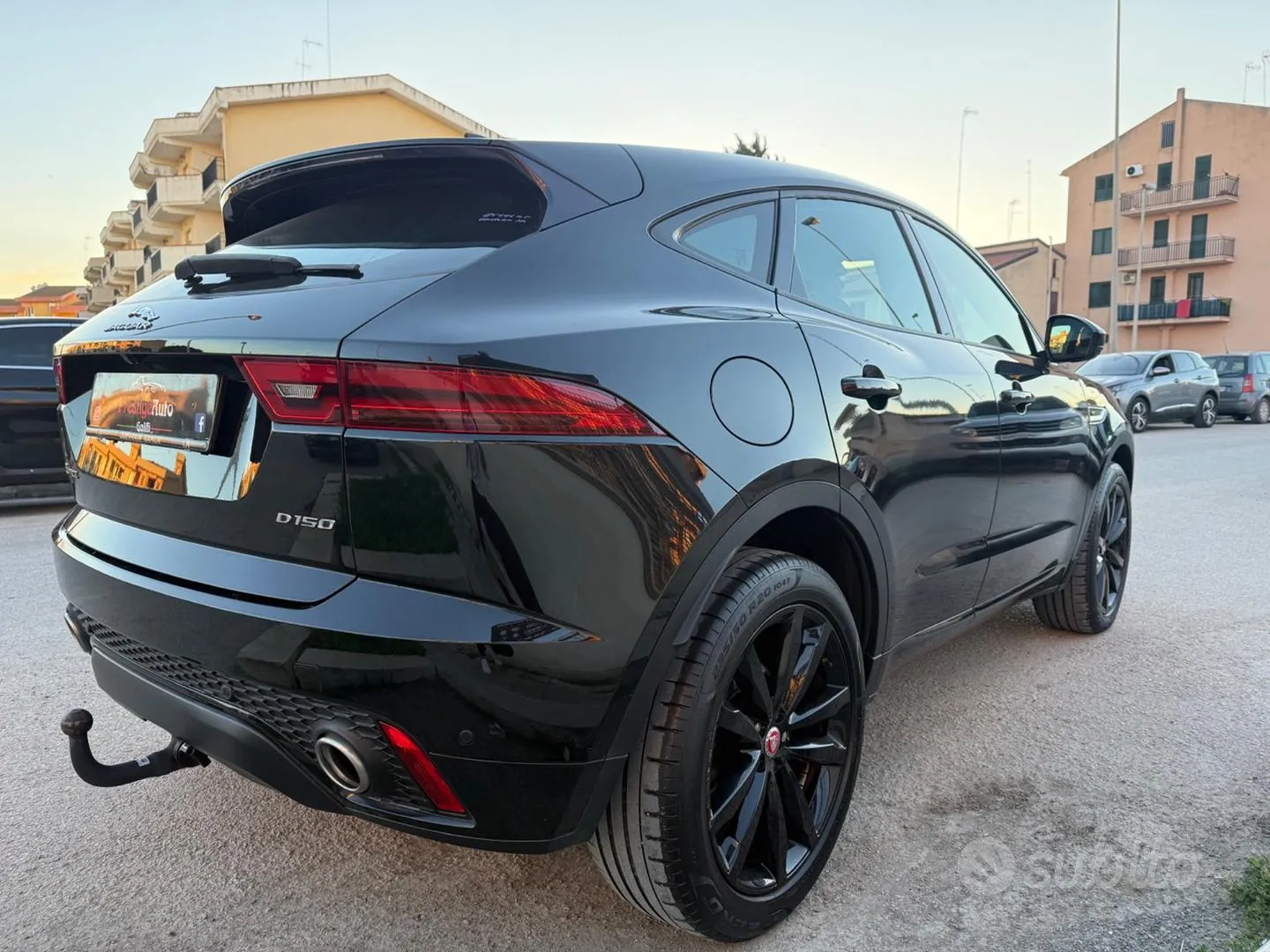 Jaguar E-Pace 2020 photo 4