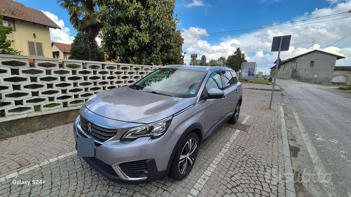 Peugeot 5008 2019 photo 2