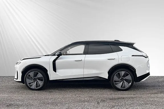 Lynk & Co 08 2025 photo 2