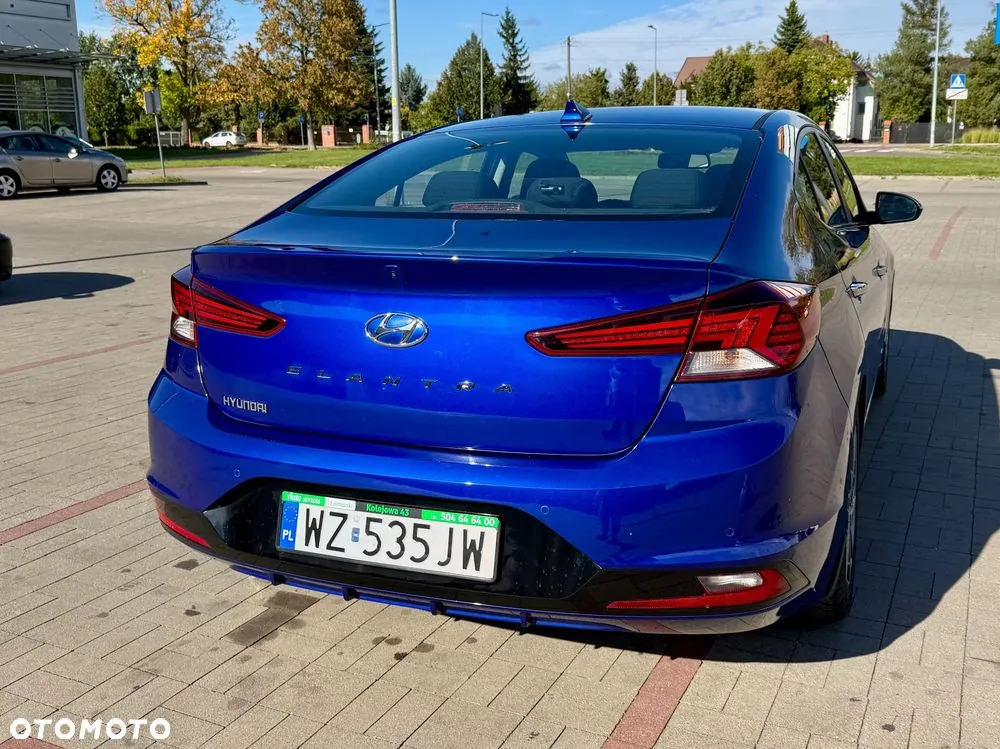 Hyundai Elantra 2019 photo 3